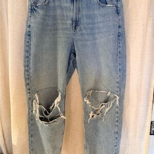 American Eagle Mom Straight jeans